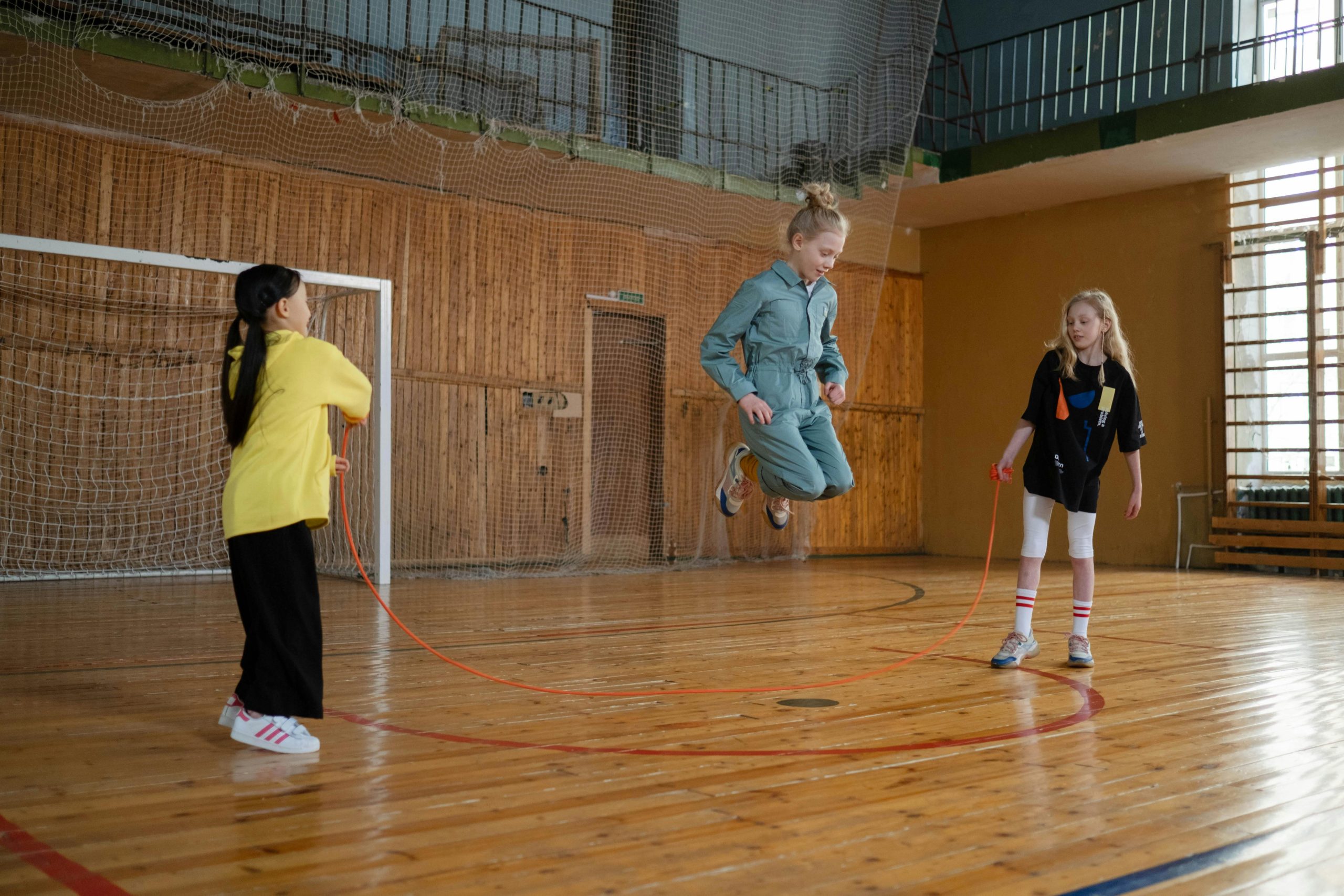 kids jumping game in gymclass